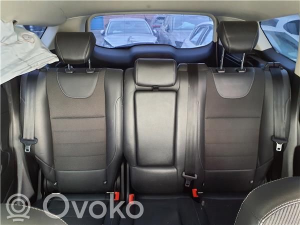 Seat set