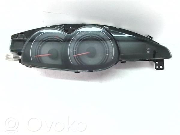Toyota Verso Speedometer (instrument cluster) 