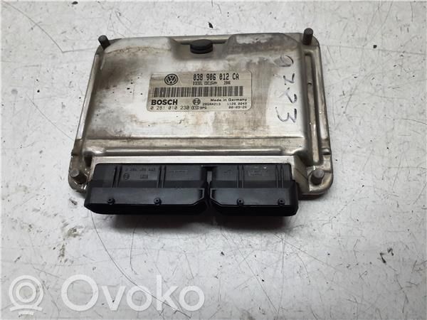 Unidad de control/módulo del motor   038906012CA,0281010230