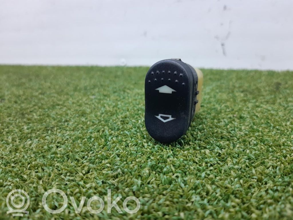 Electric window control switch   98AG14529