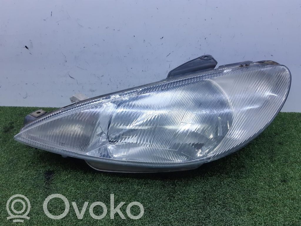 Peugeot 206+ Lampa przednia 