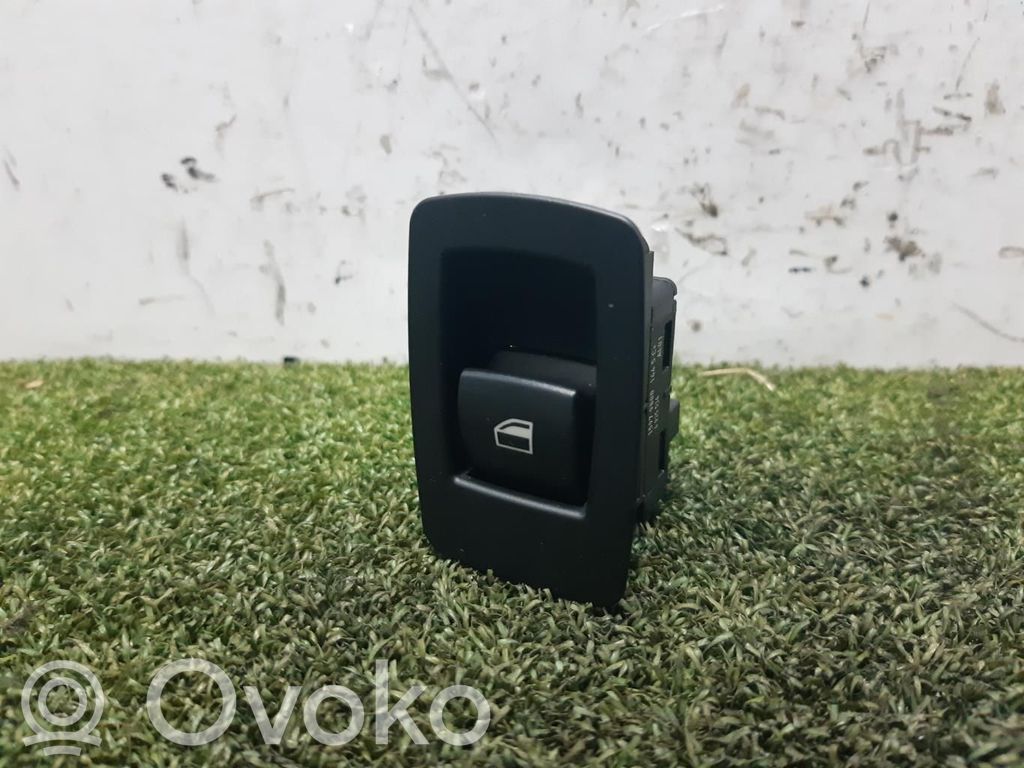 Electric window control switch   6945874