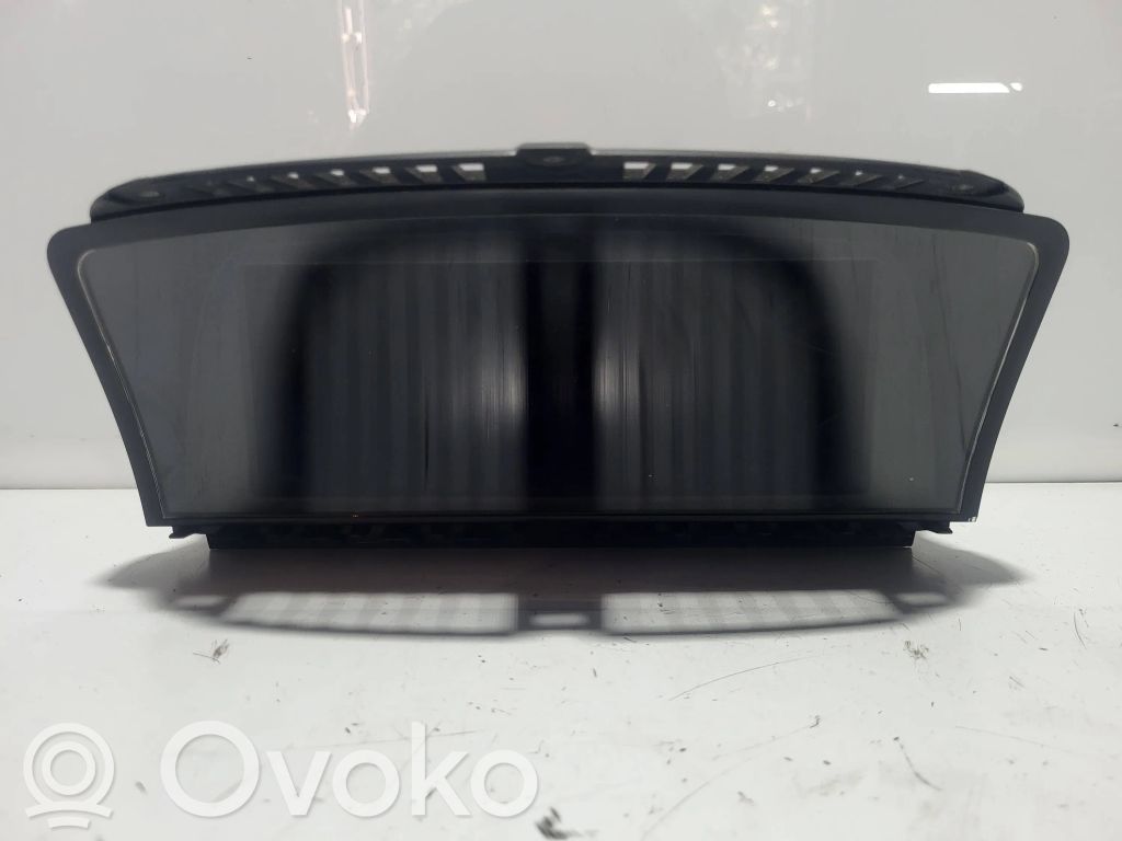 Bildschirm / Display / Anzeige   9110639,067571585