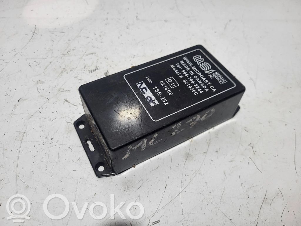 Mercedes-Benz ML W164 Aerial antenna amplifier 