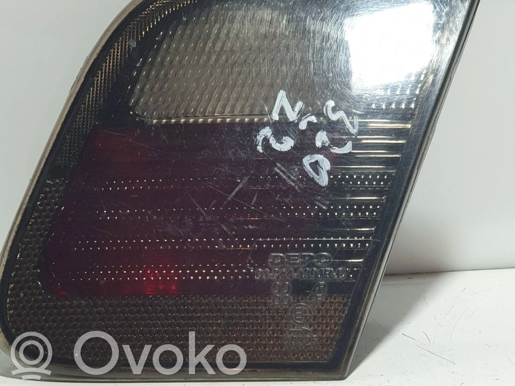 BMW 3 E46 Lampy tylnej klapy bagażnika 