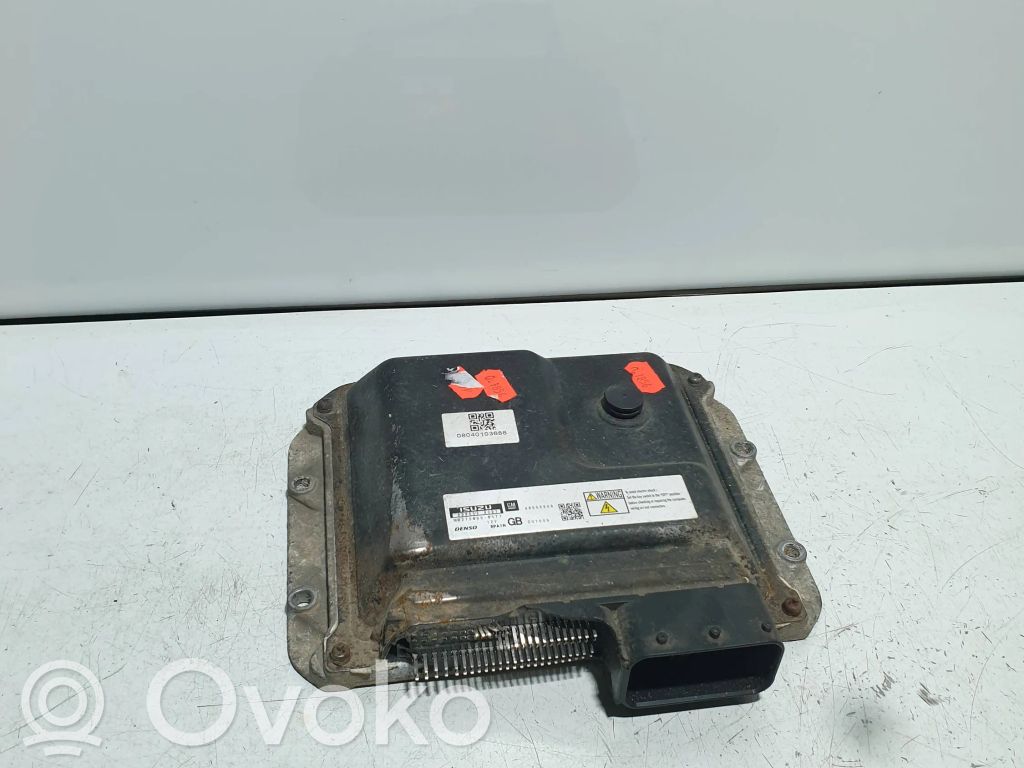 Opel Zafira B Engine control unit/module 