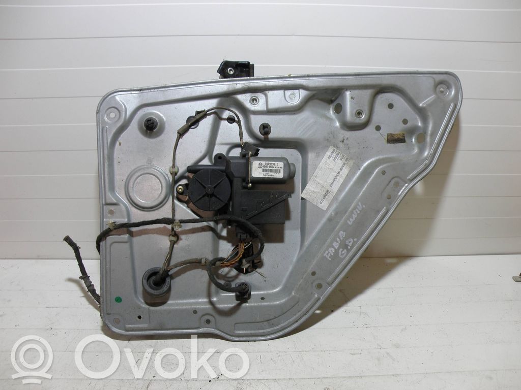 Skoda Fabia Mk1 (6Y) Ręczny podnośnik szyby drzwi tylnych 