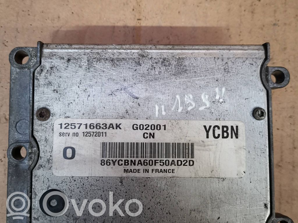 Opel Vectra C Engine control unit/module 