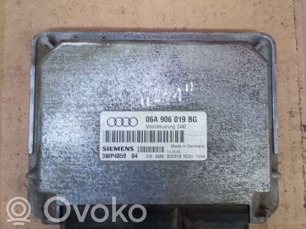 Volkswagen Polo Engine control unit/module 