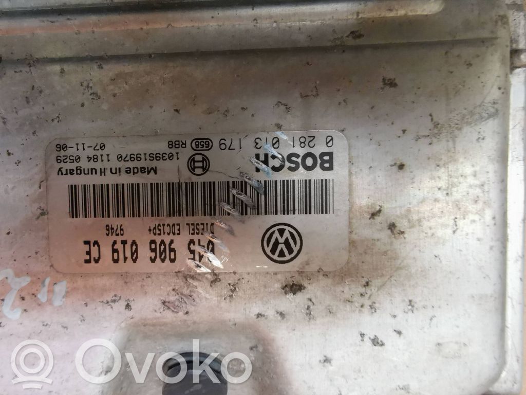 Skoda Fabia Mk2 (5J) Engine control unit/module 