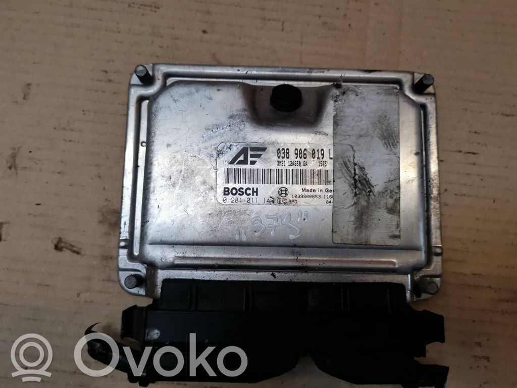 Audi A4 S4 B5 8D Engine control unit/module 
