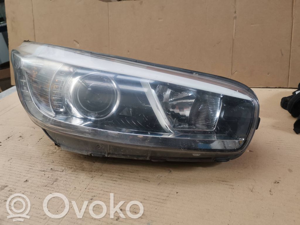KIA Ceed Lampa przednia 