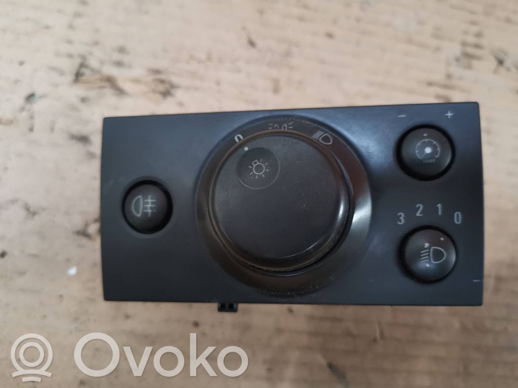 Opel Vectra C Light switch 