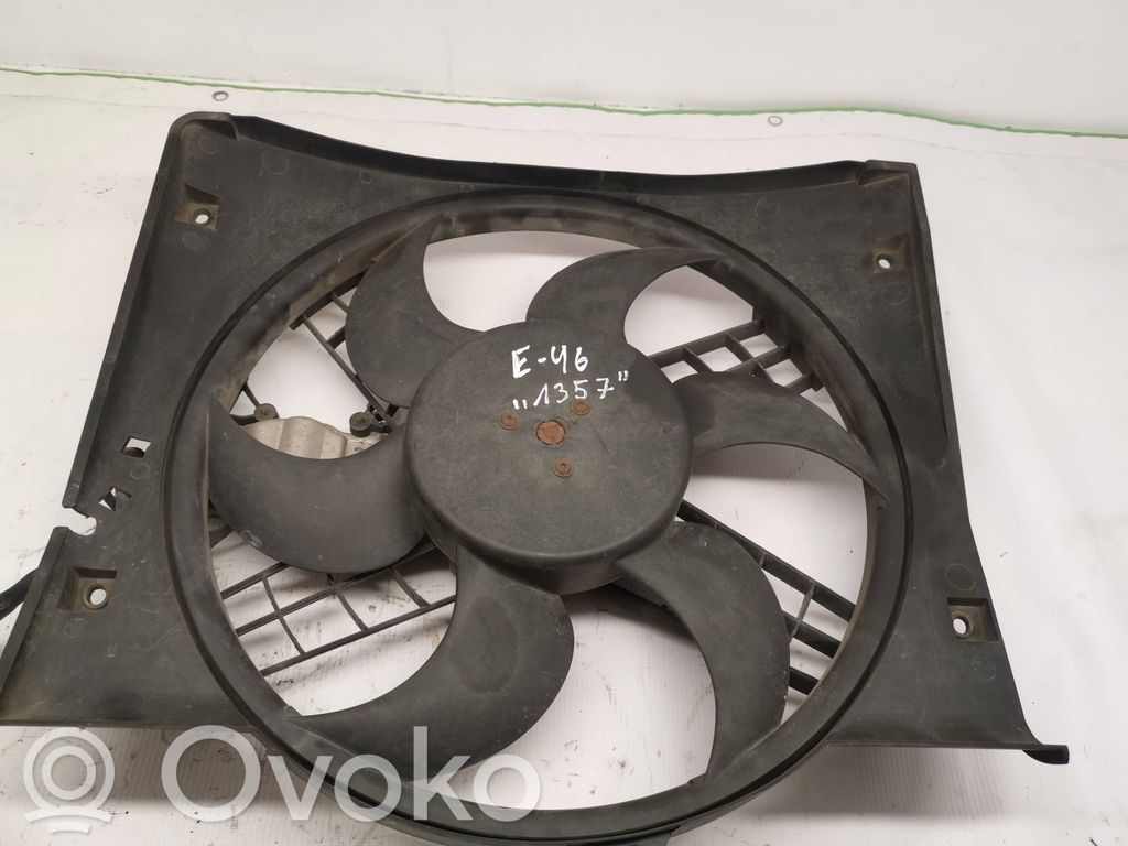 BMW 3 E46 Elektrisks radiatoru ventilators 