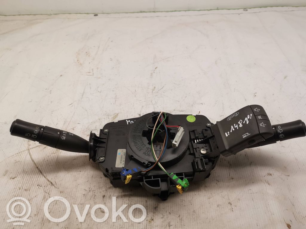Renault Megane II Interruptor de control multifunción 