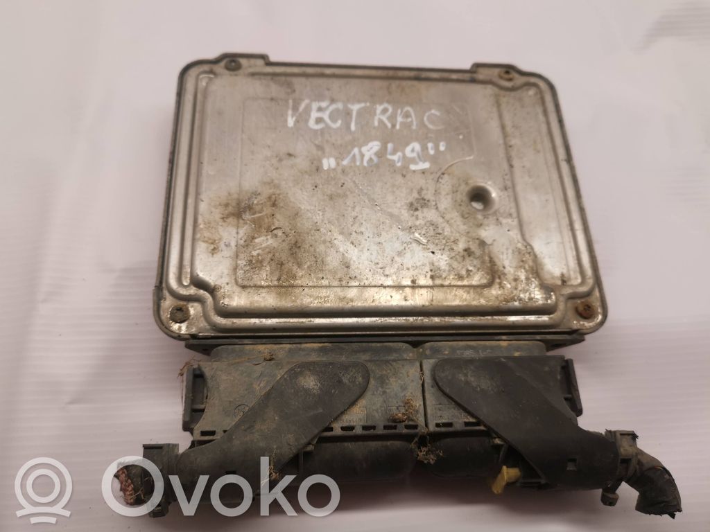 Opel Vectra C Engine control unit/module 