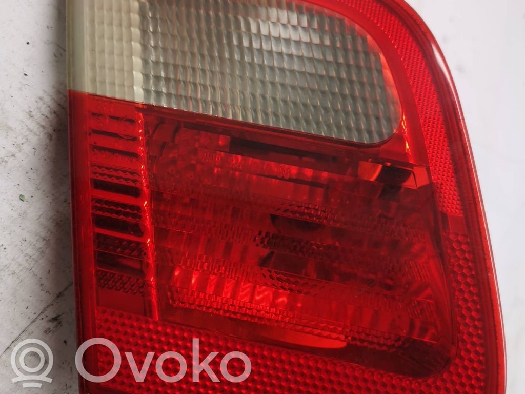 BMW 3 E46 Tailgate rear/tail lights 