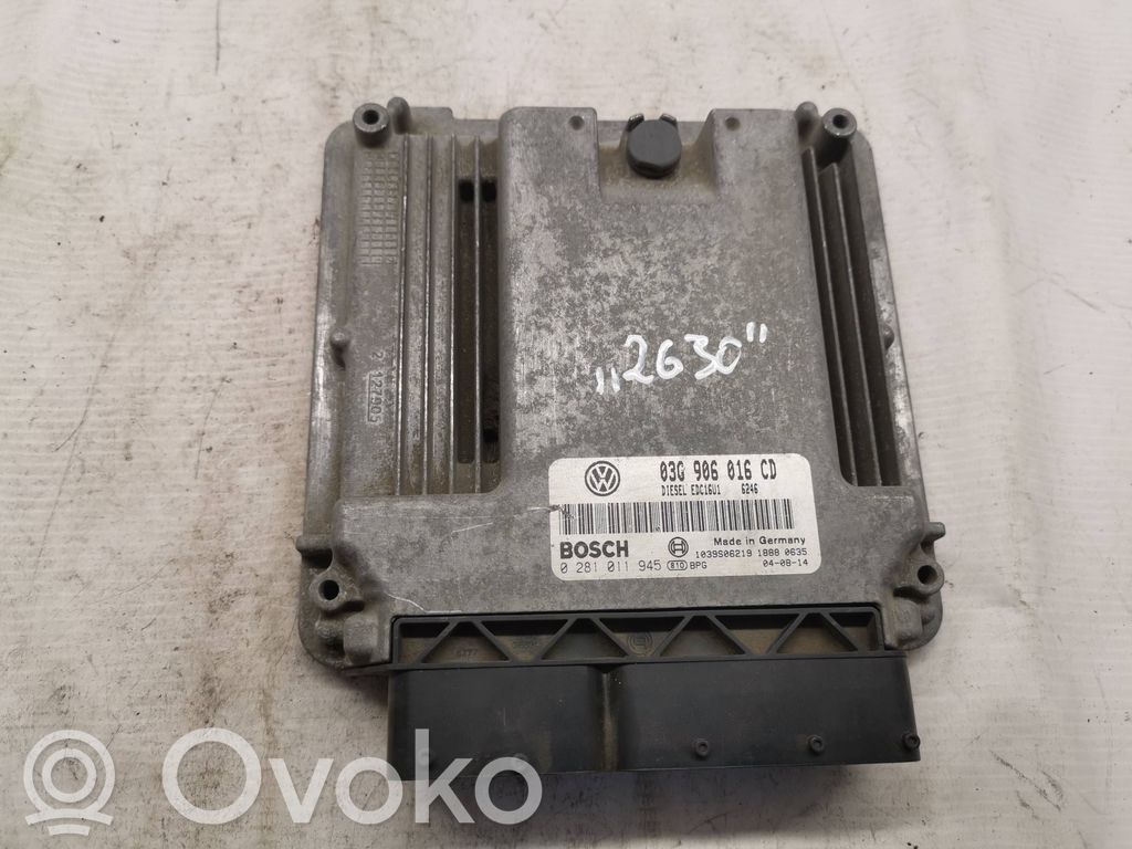 Volkswagen Touran I Engine control unit/module 