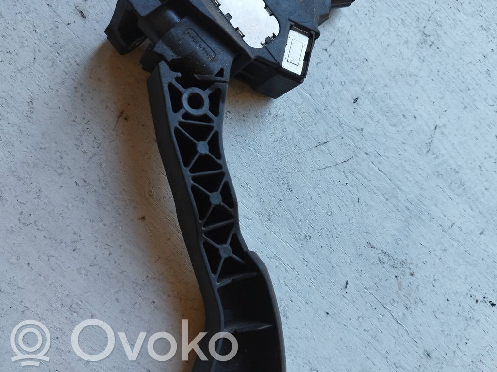 Toyota Auris 150 Pedal del acelerador 