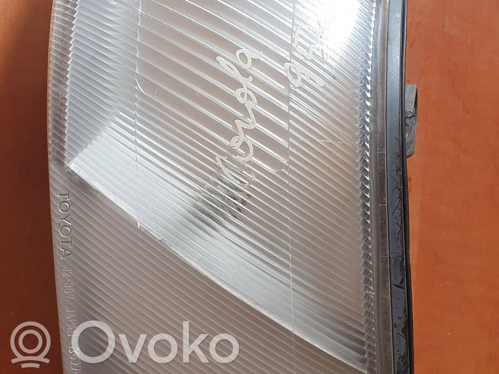 Toyota Corolla E100 Front indicator light 