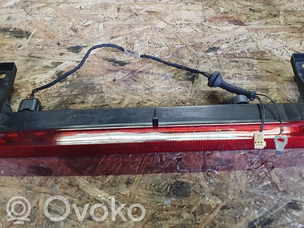 Volvo XC40 Third/center stoplight 