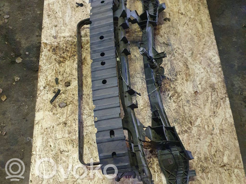 Ford Mondeo MK IV Radiatorių panelė 