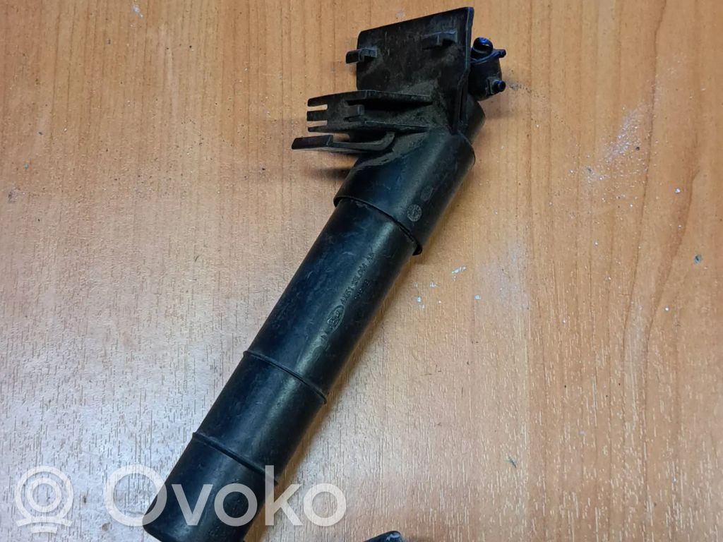 Ford Focus Žibintų apiplovimo purkštukas (-ai) 