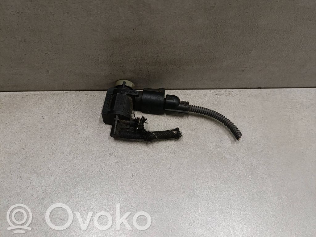 Volkswagen PASSAT B6 Interruptor sensor del pedal de freno 