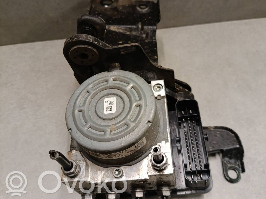 Volkswagen Golf VII Bomba de ABS 