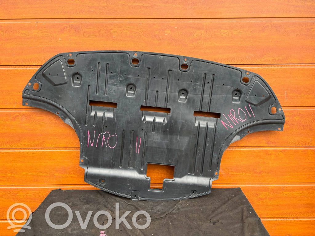 KIA Niro Engine splash shield/under tray 
