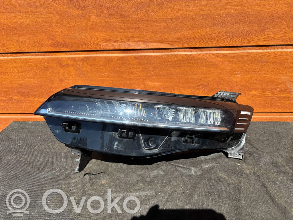Renault Megane E-Tech Headlight/headlamp 