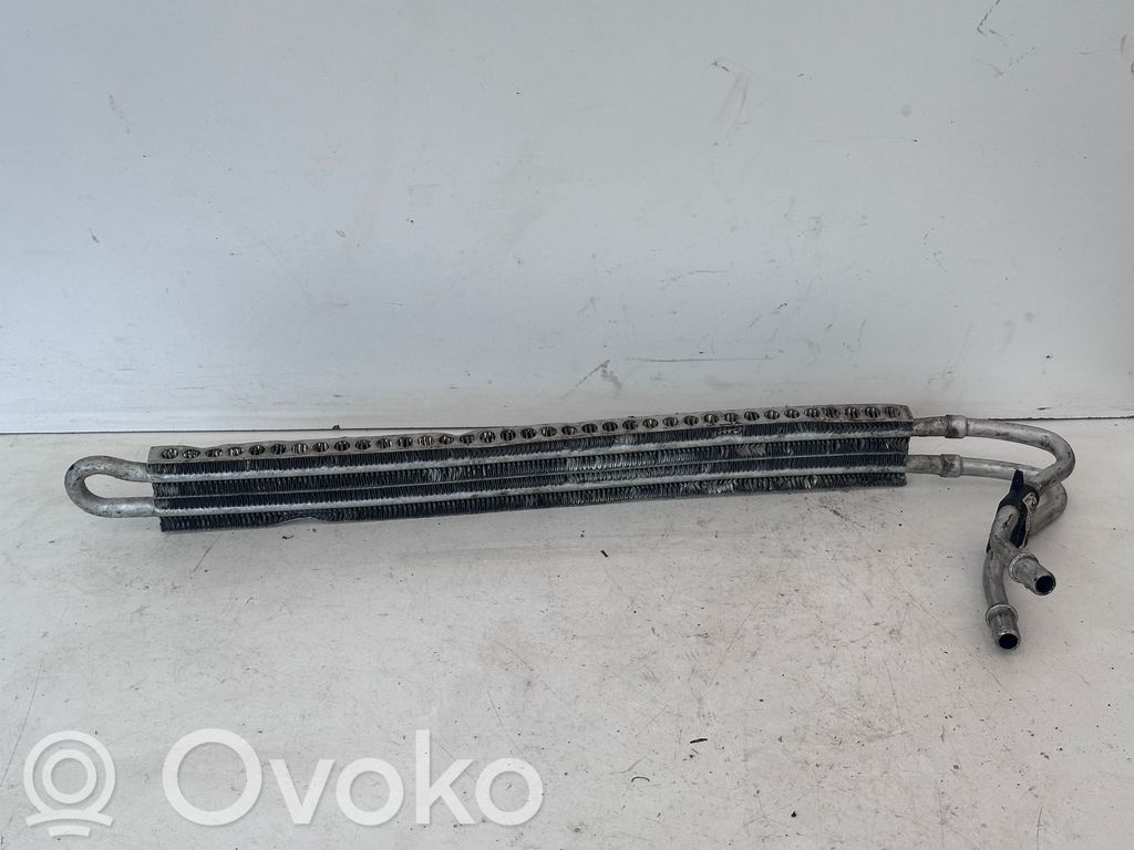 BMW 3 E92 E93 Vairo stiprintuvo radiatorius 