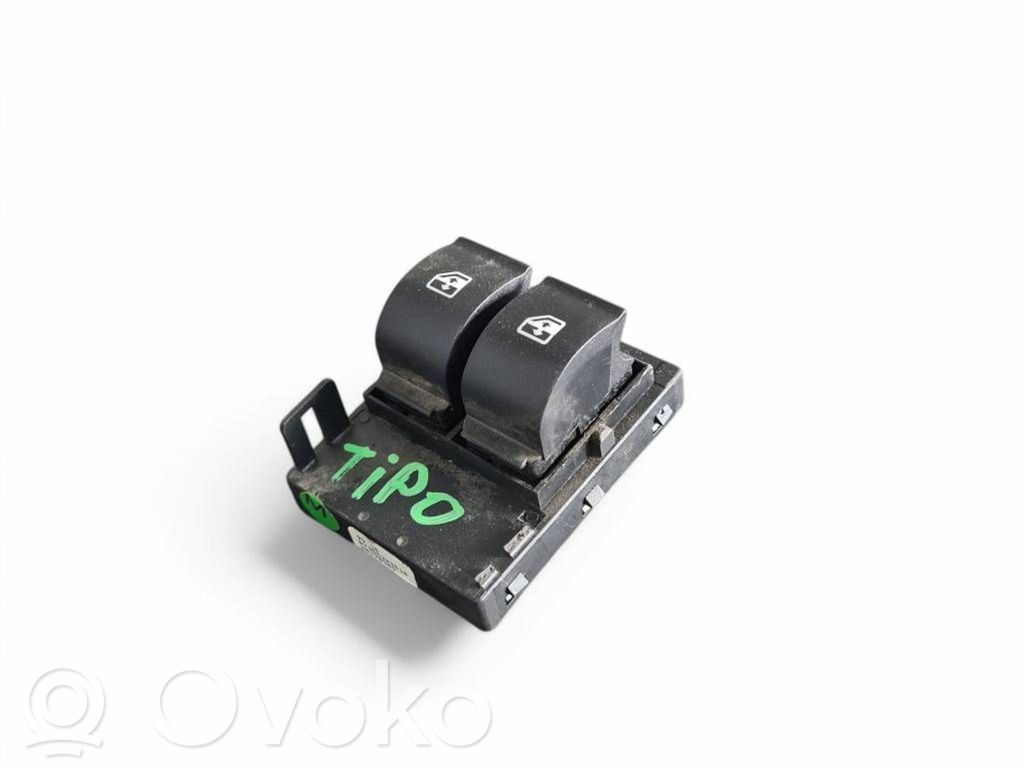 Fiat Tipo Electric window control switch 