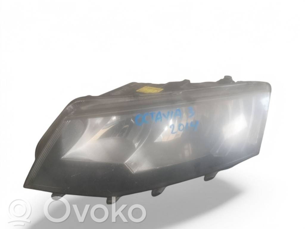 Skoda Octavia Mk3 (5E) Lampa przednia 