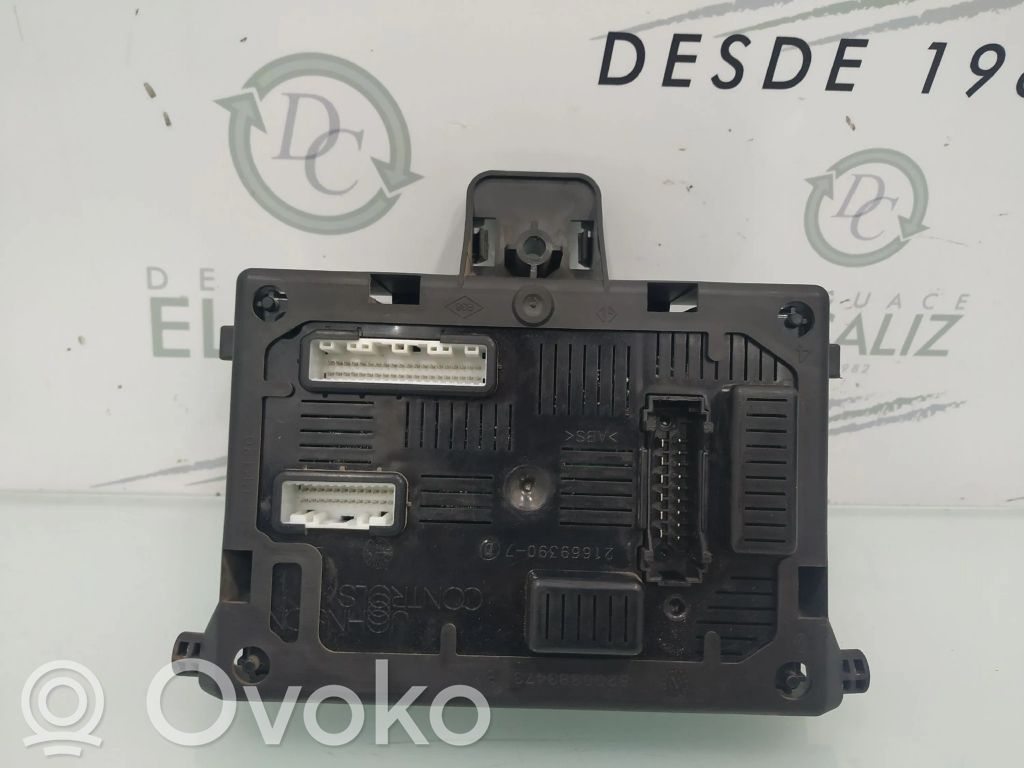 Renault Clio III Citu veidu vadības bloki / moduļi 