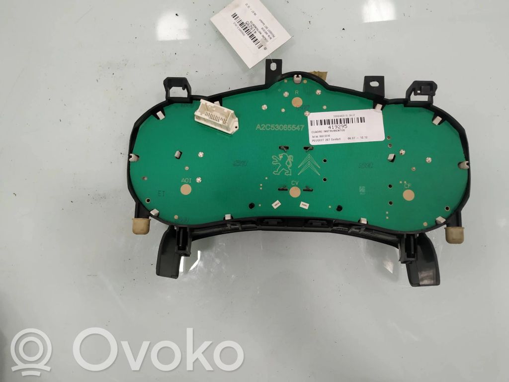 Peugeot 207 Speedometer (instrument cluster) 