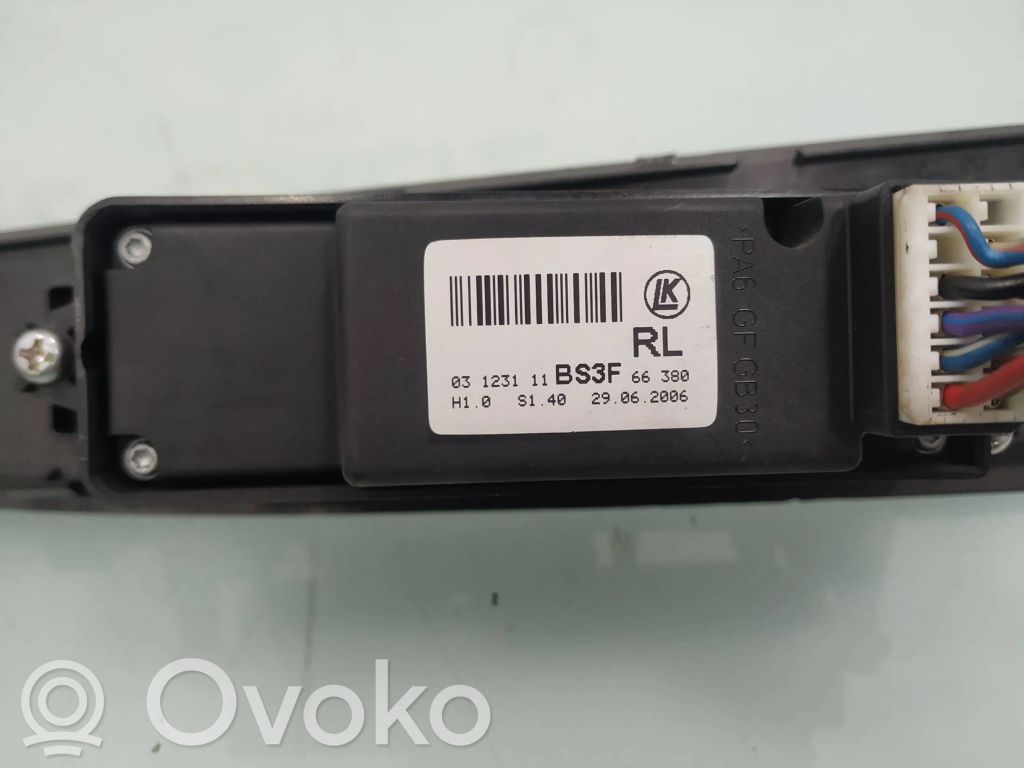 Mazda 3 I Electric window control switch 