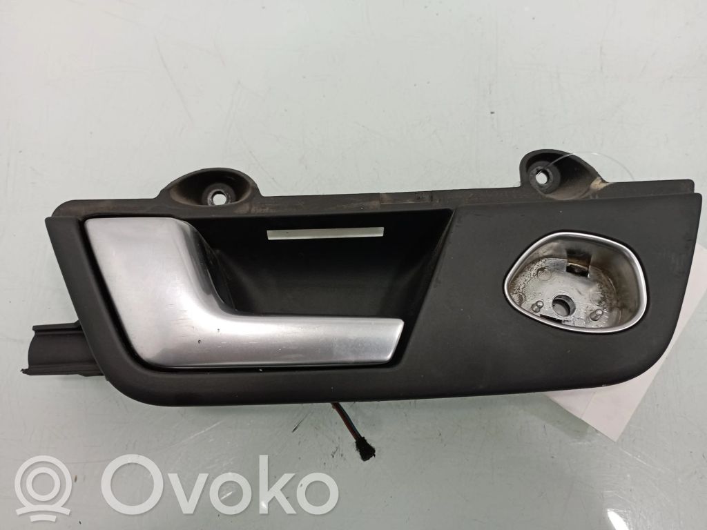 Audi A4 S4 B7 8E 8H Klamka wewnętrzna drzwi tylnych 
