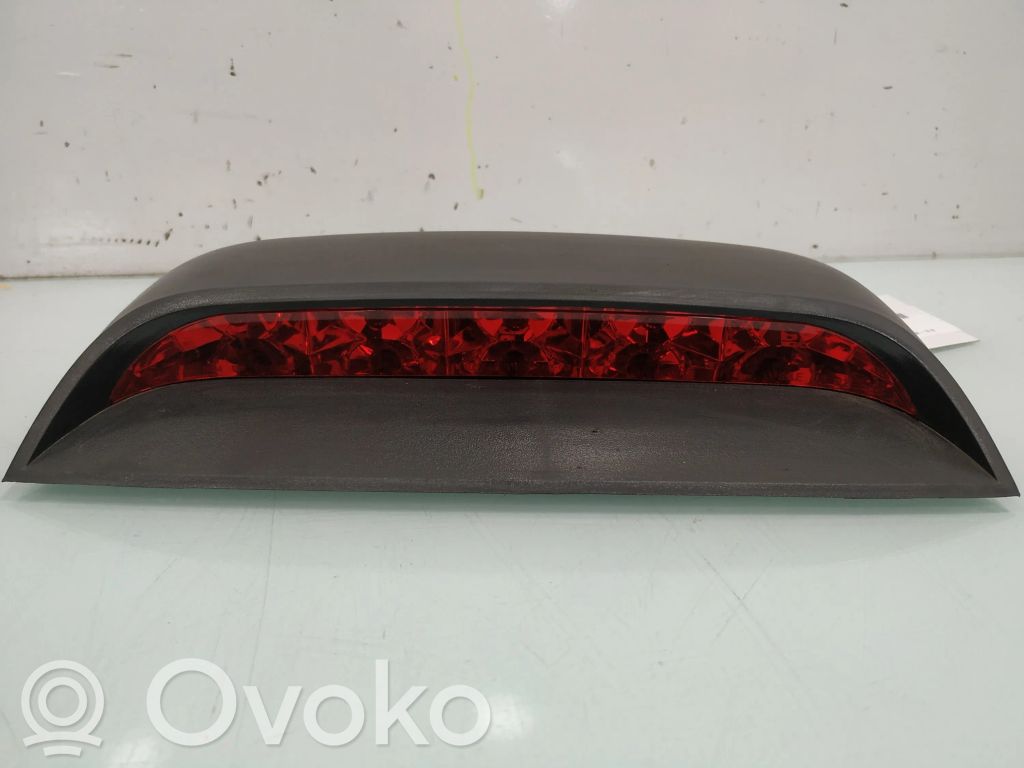Chevrolet Aveo Luz de freno adicional/tercera 