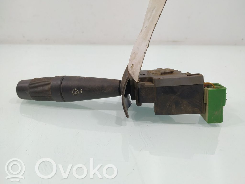 Peugeot 205 Palanca de control del limpiaparabrisas 