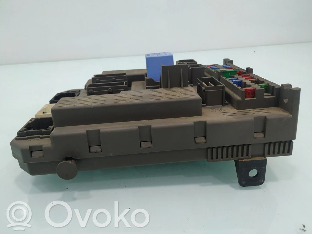 Citroen C5 Fuse module 