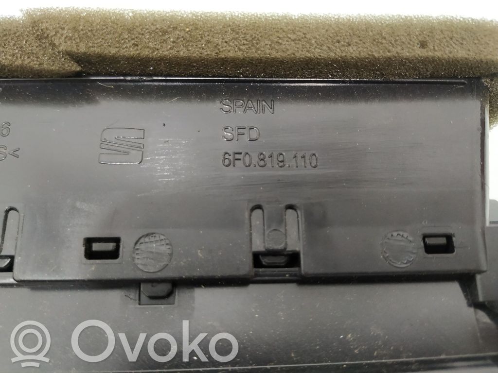 Seat Arona Griglia di ventilazione centrale cruscotto 