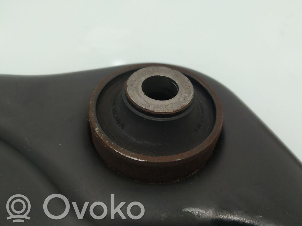 Nissan Qashqai Front lower control arm/wishbone 