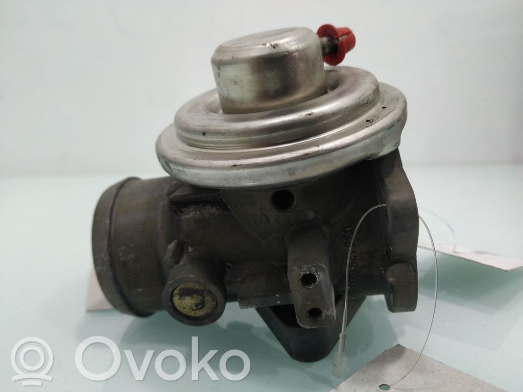 Válvula EGR   036131501E