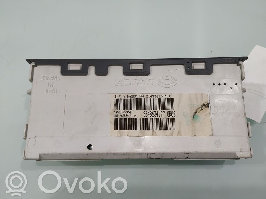 Peugeot 1007 Pantalla/monitor/visor 