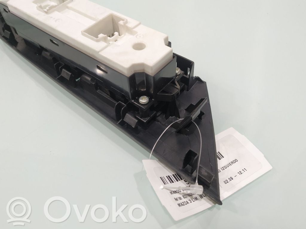 Mazda 3 II Electric window control switch 