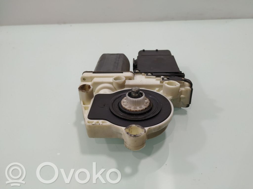 Seat Leon (1M) Silnik regulatora szyby drzwi przednich 
