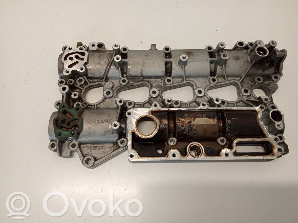 Volvo XC60 Rocker cam cover 