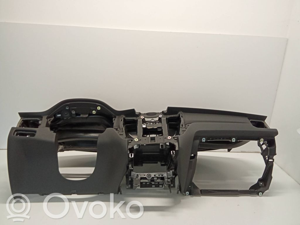 Volvo XC60 Panelė 