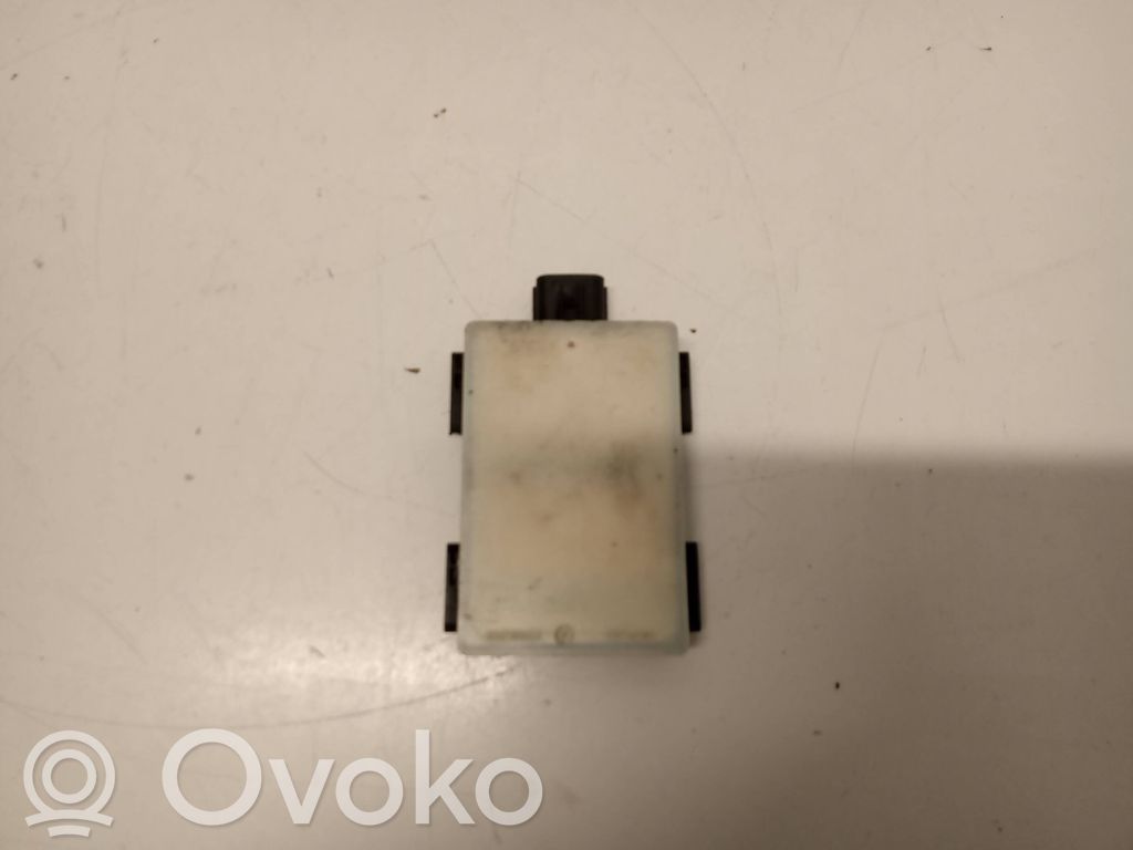 Volvo S90, V90 Distronic sensor radar 
